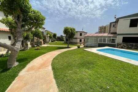 Forcat Apartamento Bajo Con Jardin Y Piscina Ciutadella  Bagian luar foto
